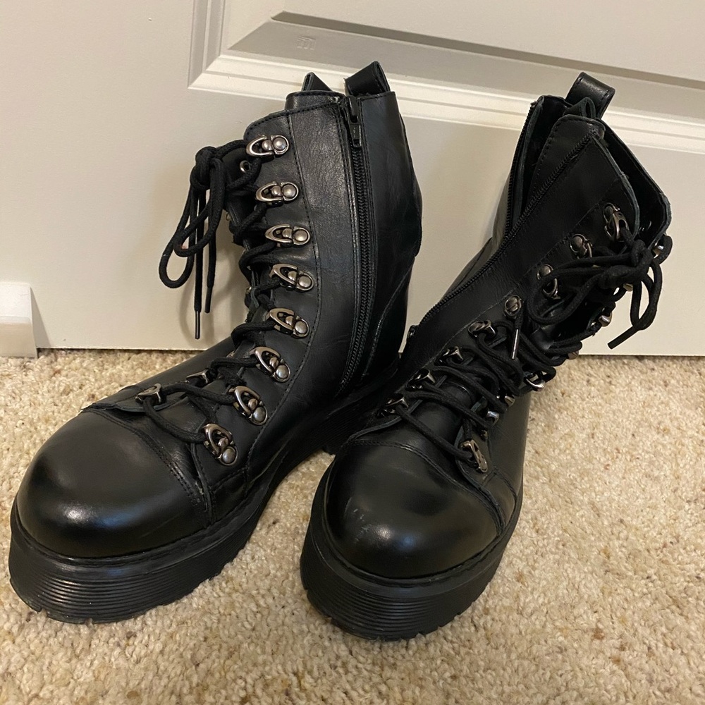 EXCLUSIVE Musse and Cloud Platform Boots